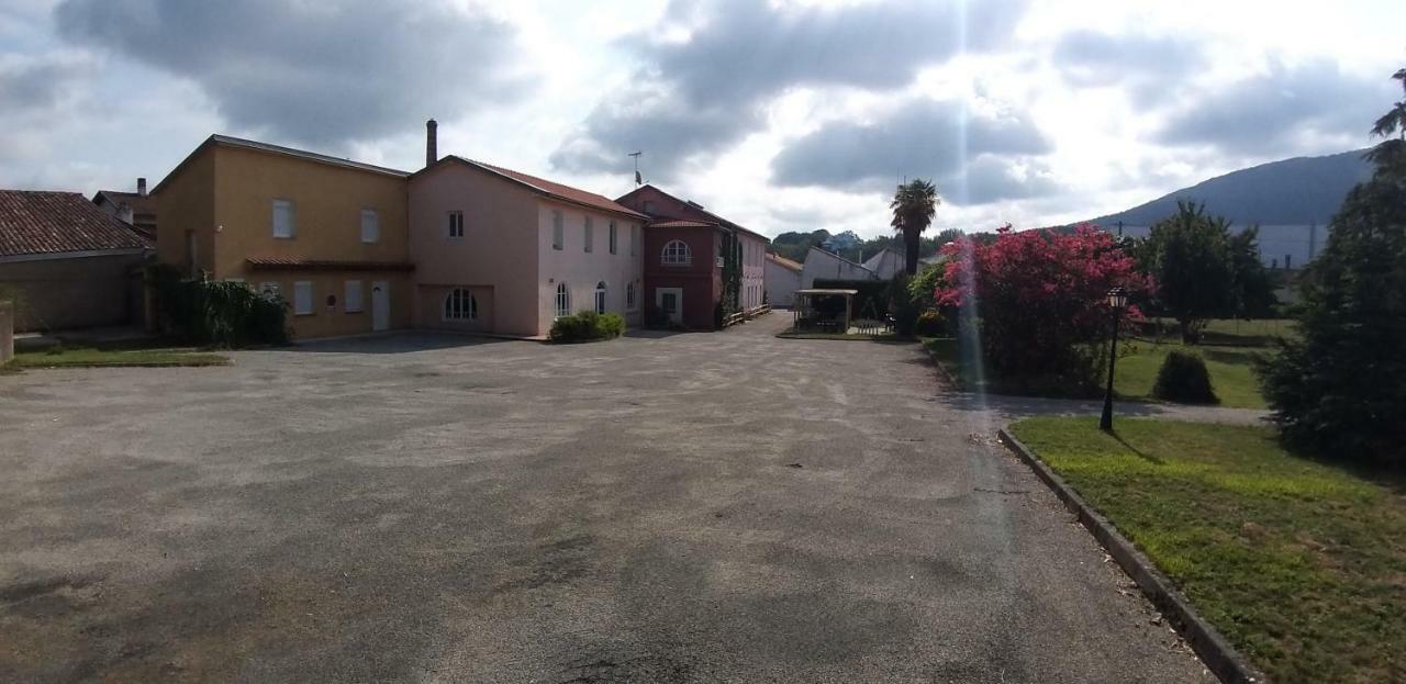 Hotel Castel D'olmes Tabre